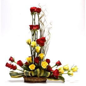 Online Flower Delivery-Basket Bouquet 18